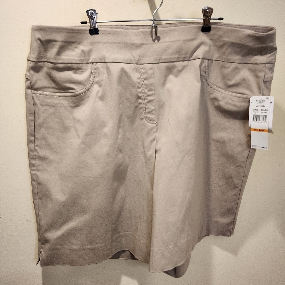 Ruby Rd.  Women's Kaki Stretchy Waist Band Tummy Control Short 24W NWT